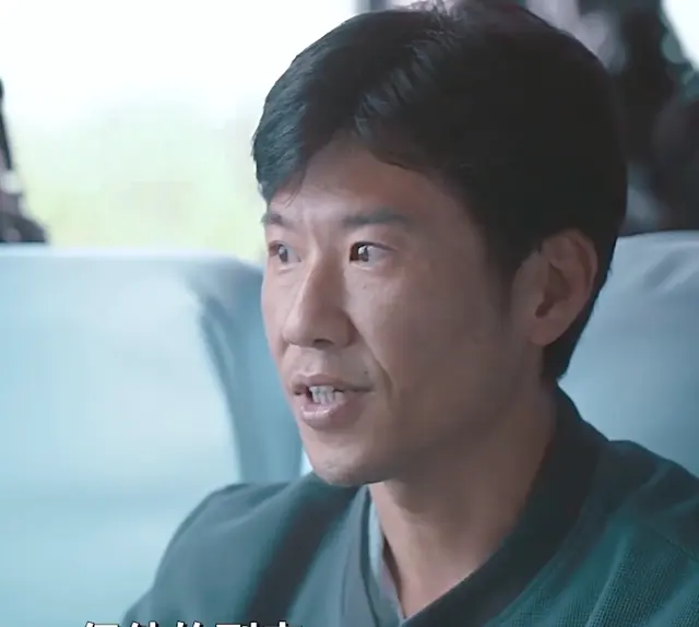 《低智商犯罪》电视剧上线即引发观剧争议：情报图