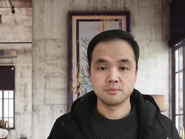 《消失的人》影版改编聚焦养娃焦虑与重庆雾都实景：情报图