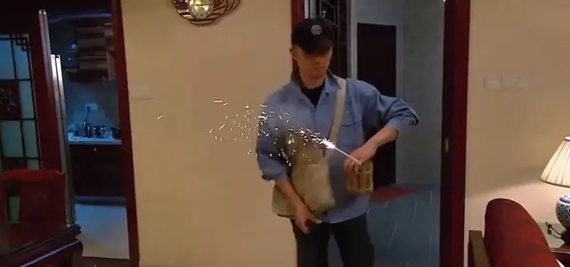 《暗夜与黎明》片段引爆社交平台观众因炸弹戏份追更全剧:细节速览 《暗夜与黎明》片段引爆社交平台观众因炸弹戏份追更全剧:细节速览